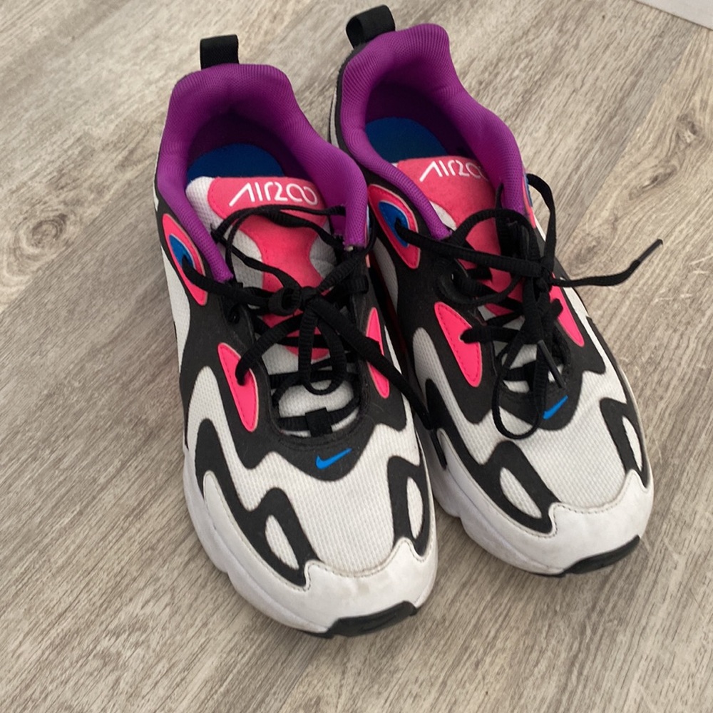 Gently used airmax
